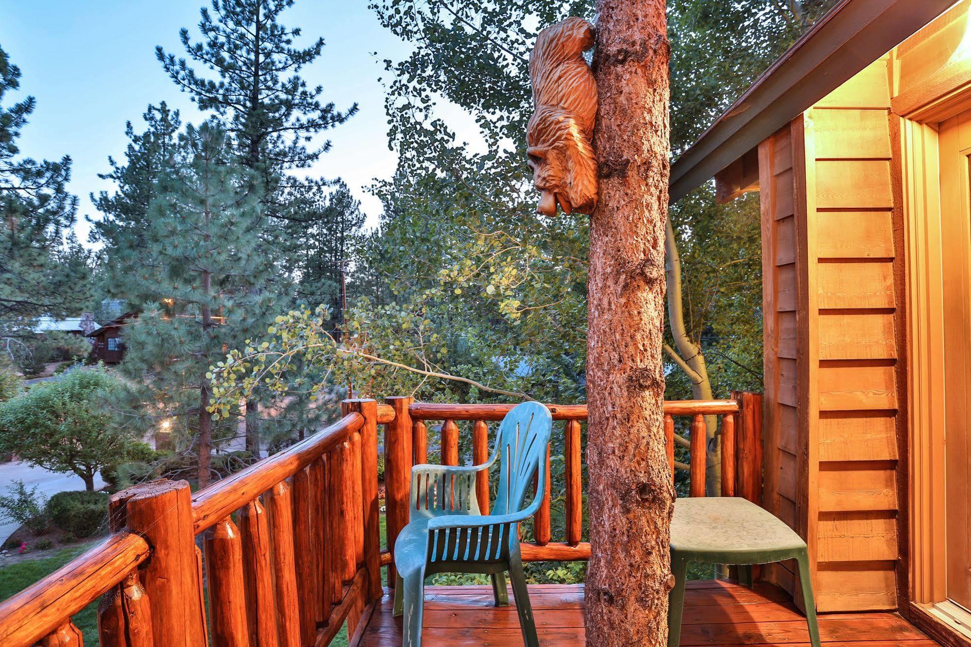 Alpenhorn Bed And Breakfast บิ๊กแบร์เลค ภายนอก รูปภาพ